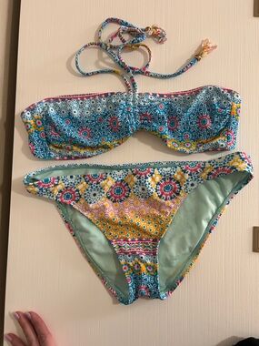 ☀️🌴🌊Bikini Nation☀️🌊🌴 ‘Pool Party’ Multicolor Floral Bandeau Bikini set